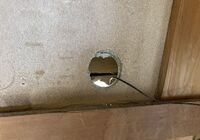 エアコンの穴