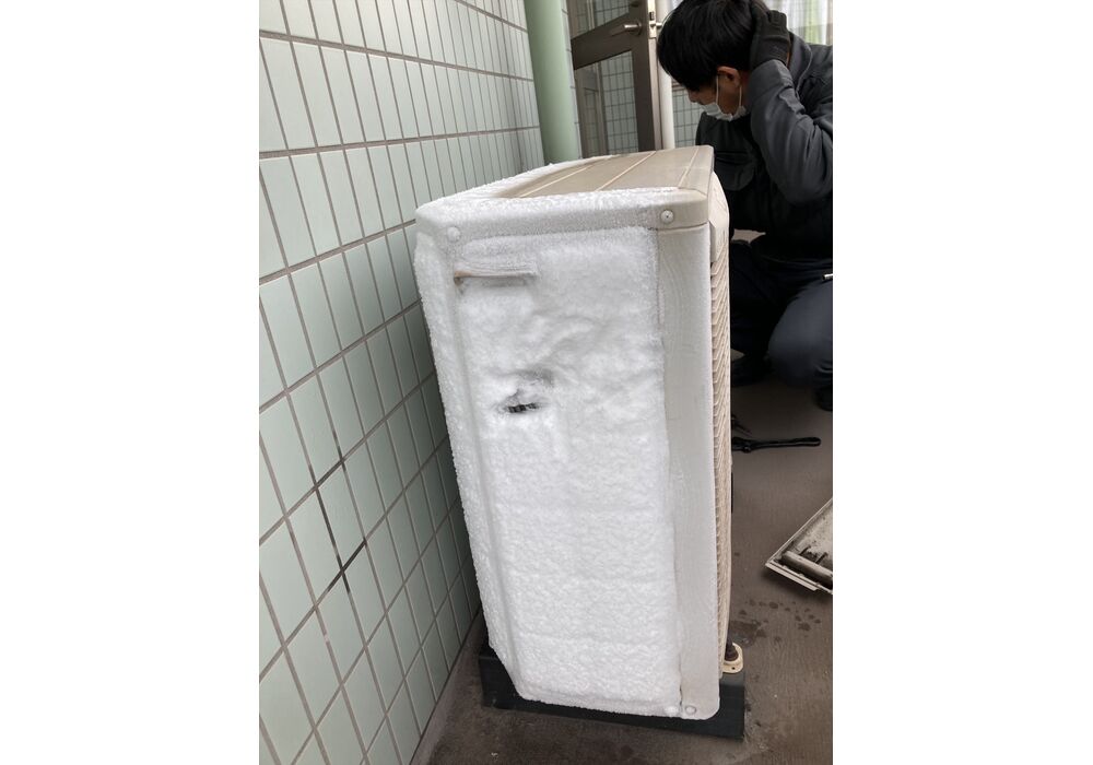 室外機　霜