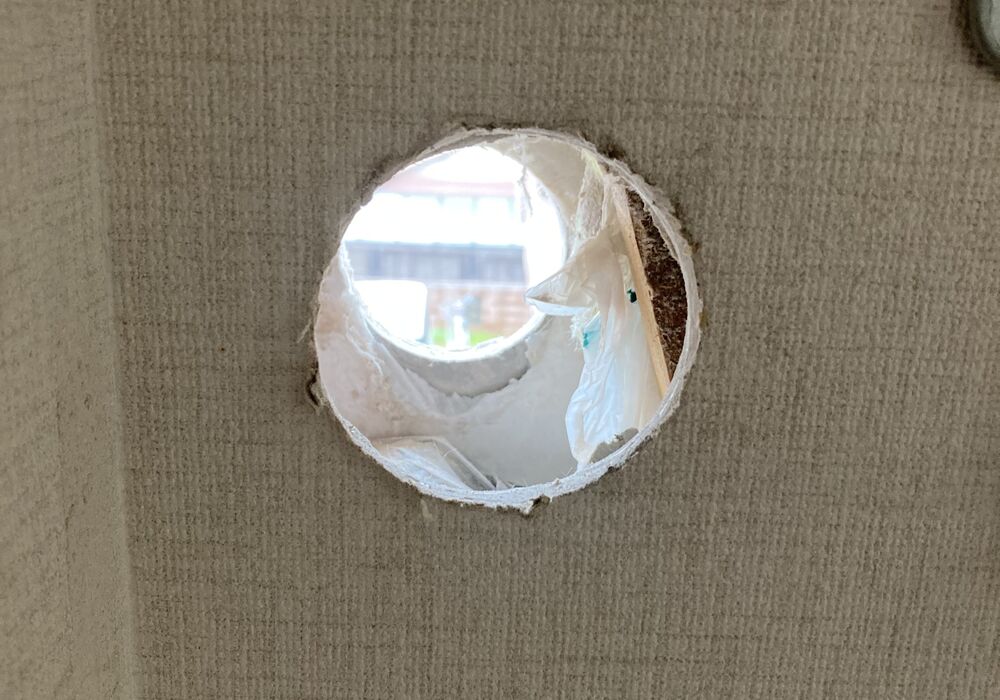 エアコン穴開け工事