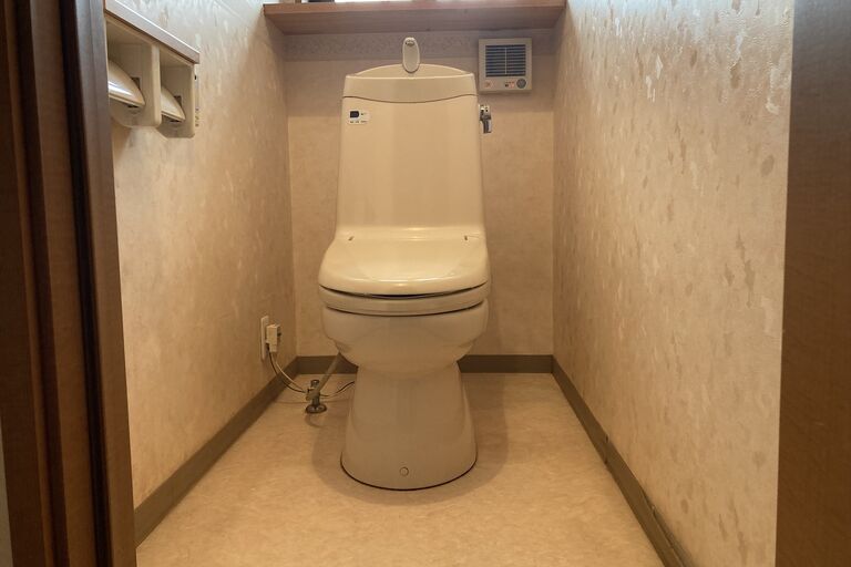 トイレ入れ替え前