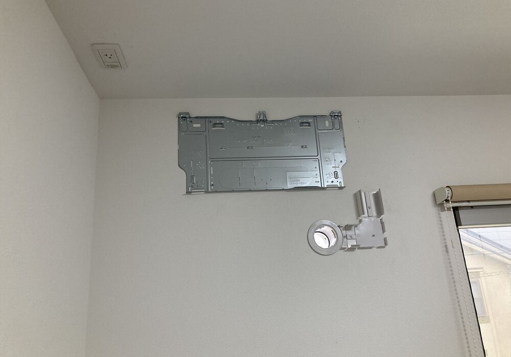 室内機施工中