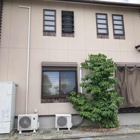 ルームエアコン室外機