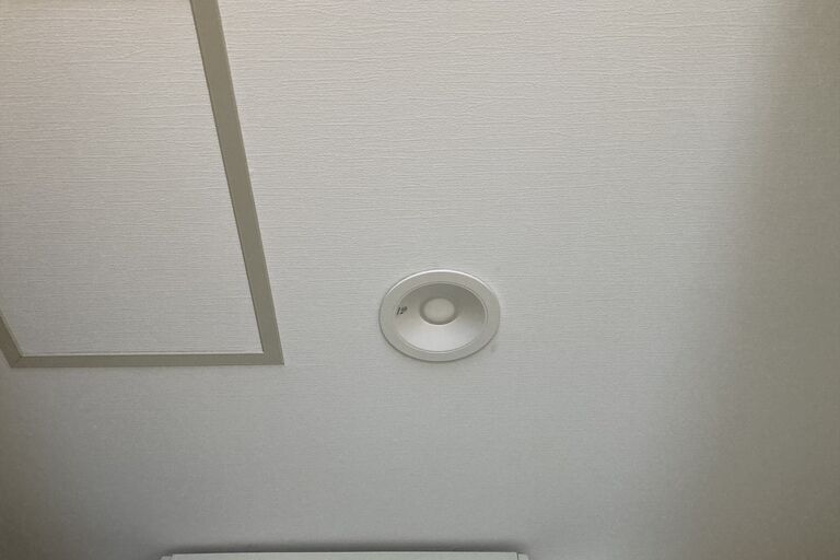 ダウンライト新設後