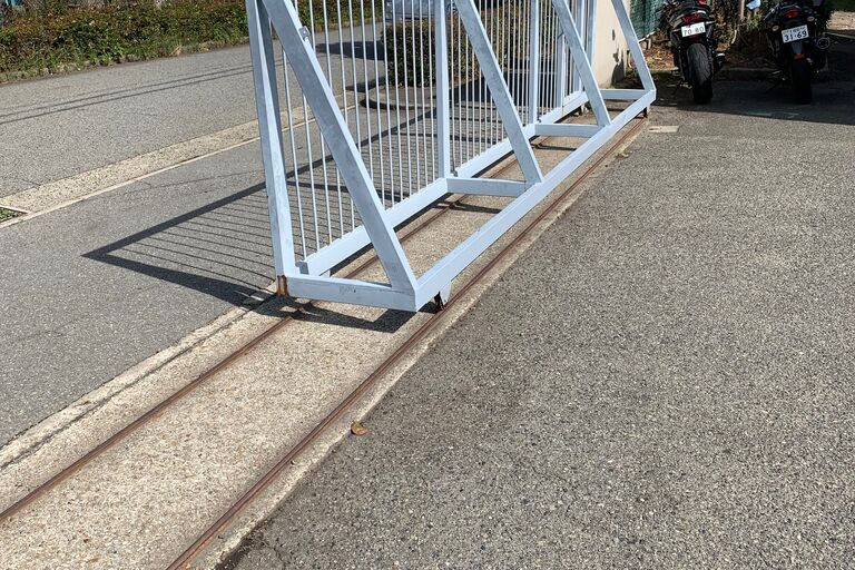 門扉取替工事前